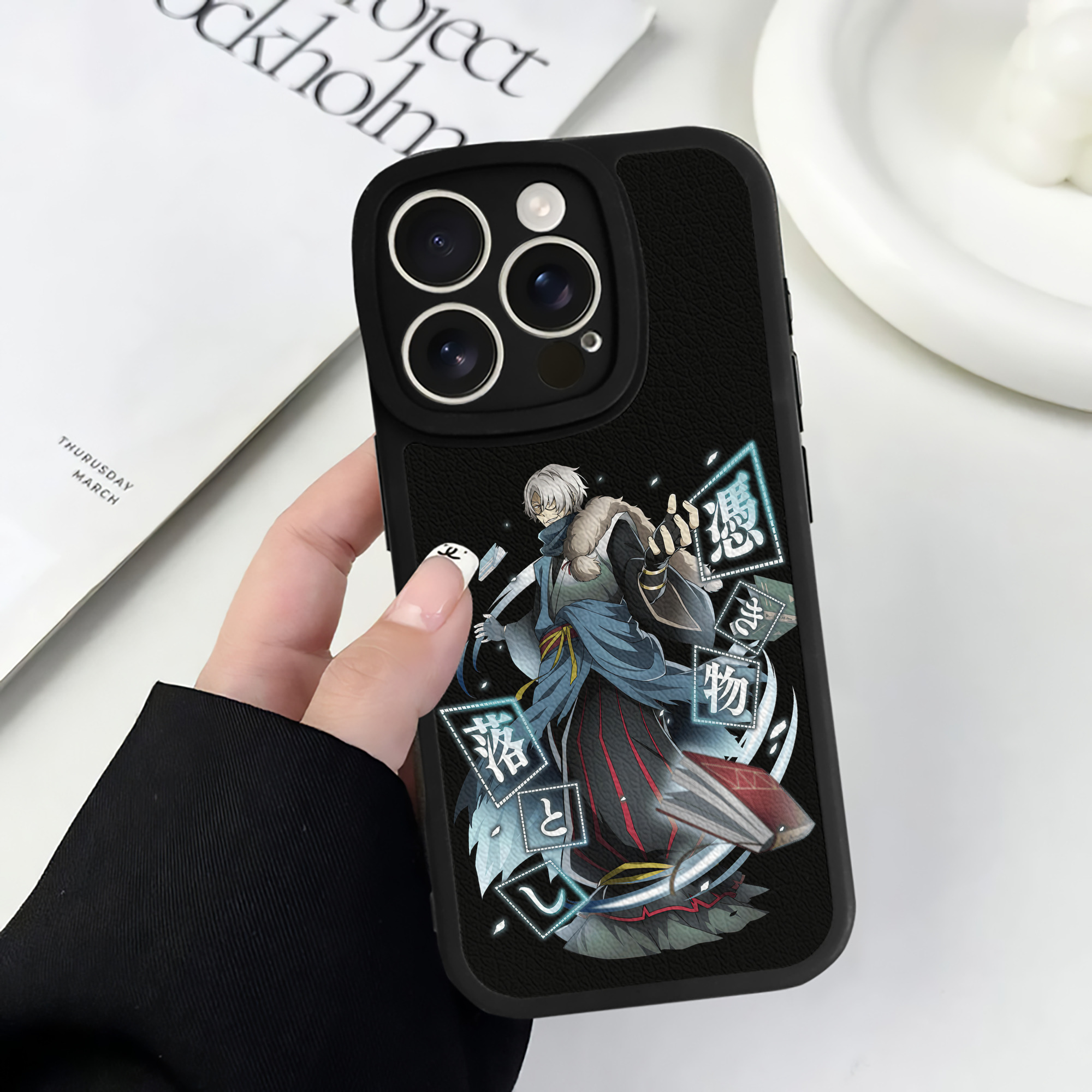 （画像用） 文豪ストレイドッグス Bungo Stray Dogs 【iPhone 16シリーズ対応】シリコンスマホケース（レザー調） 材質：シリコン